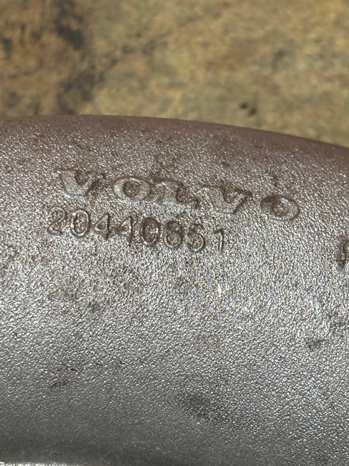 Volvo OEM Air Transfer Pipe 20440651 20803692 8149311 20440651