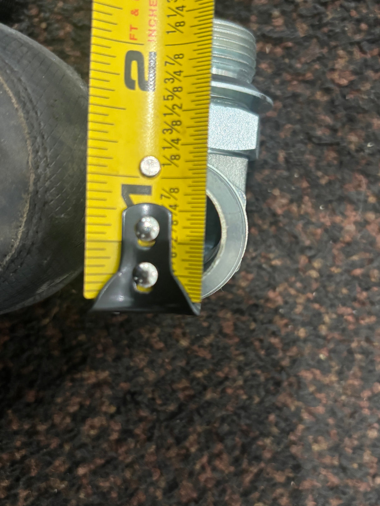 Cummins OEM Male Union Elbow 3049010