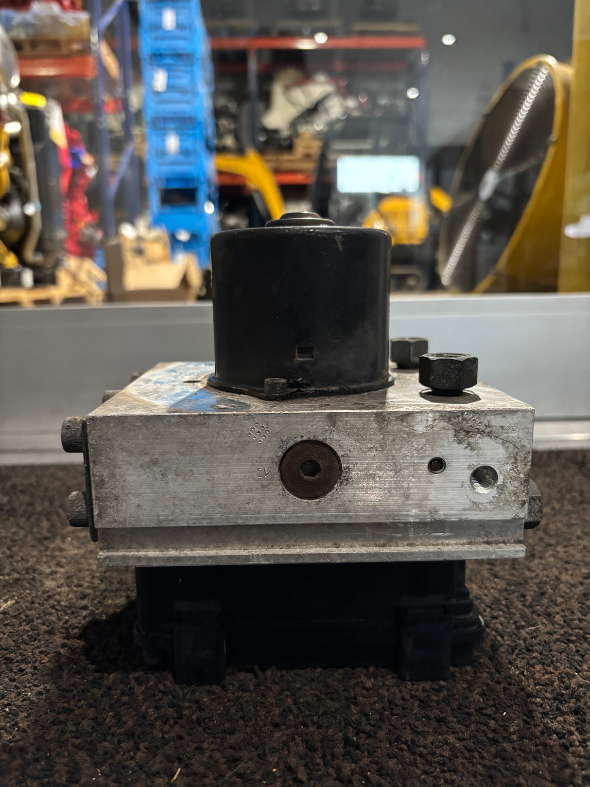 WABCO ABS-E Brake Control Module 4784070710