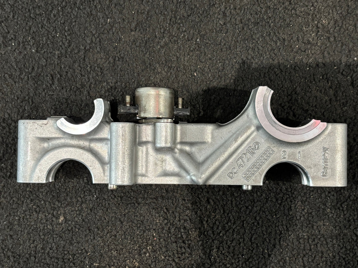 Detroit DD15 OEM Diesel Engine Camshaft Housing Bracket DC47216