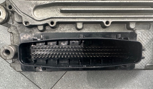 Detroit DD13 OEM Diesel Engine Control Module ECM ECU A0004467635