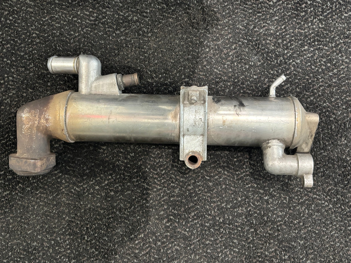 International DT466E DT570E HT570 Diesel Engine EGR Cooler 1871733C95 1848258C92 3013254C95