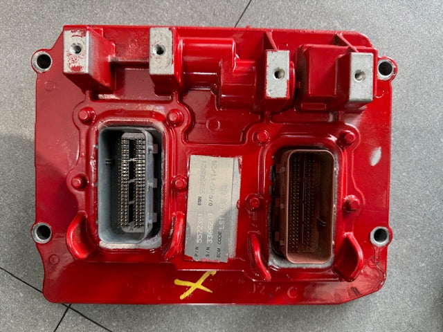 Cummins B6.7 OEM Diesel Engine Control Module ECM ECU 5572391 5572390 CM2450