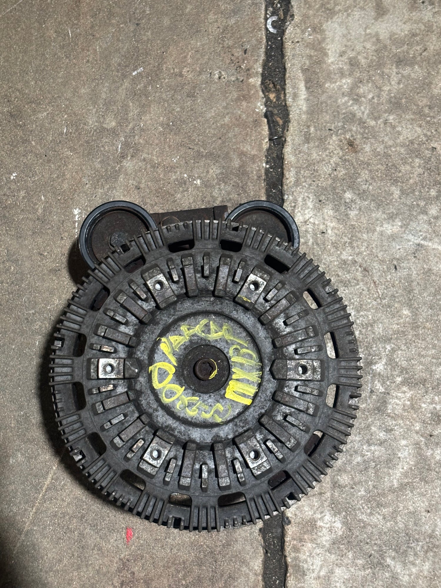 Horton OEM Fan Clutch for Paccar MX-13 Engine 79A8138 98A8138 F17-6018M08 F17-6015M21 F17-6018M02