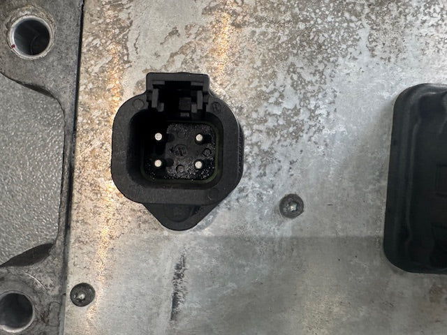 Cummins OEM ISM Diesel Engine Control Module ECM ECU 4963807 4963808 CM876