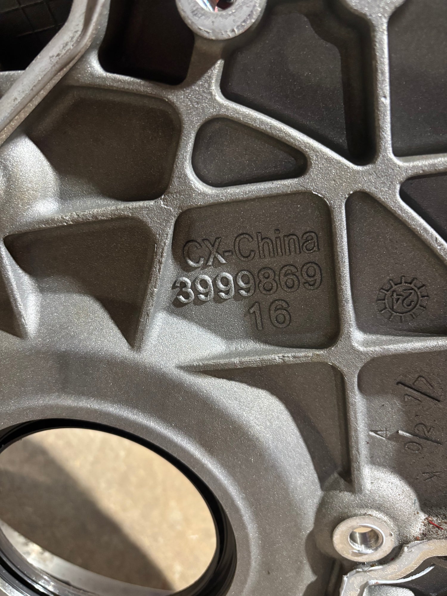 Cummins OEM ISB QSB Diesel Engine Flywheel Housing 3999869