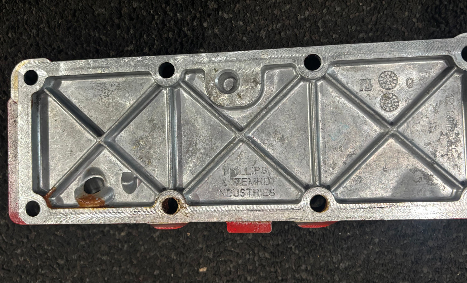 Cummins ISB QSB OEM Diesel Engine Intake Manifold Cover 4940345