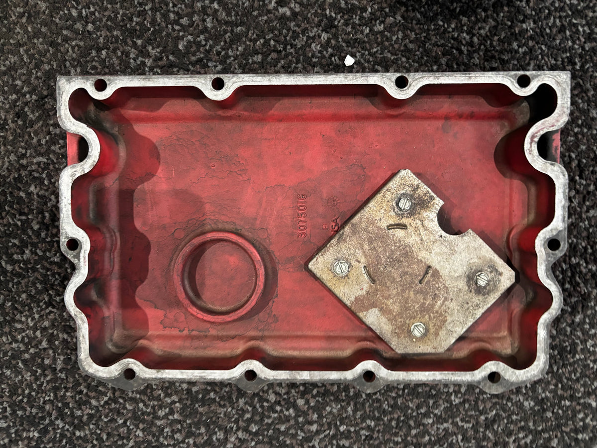 Cummins N14 Celect Plus Diesel Engine Valve Cover 3075016