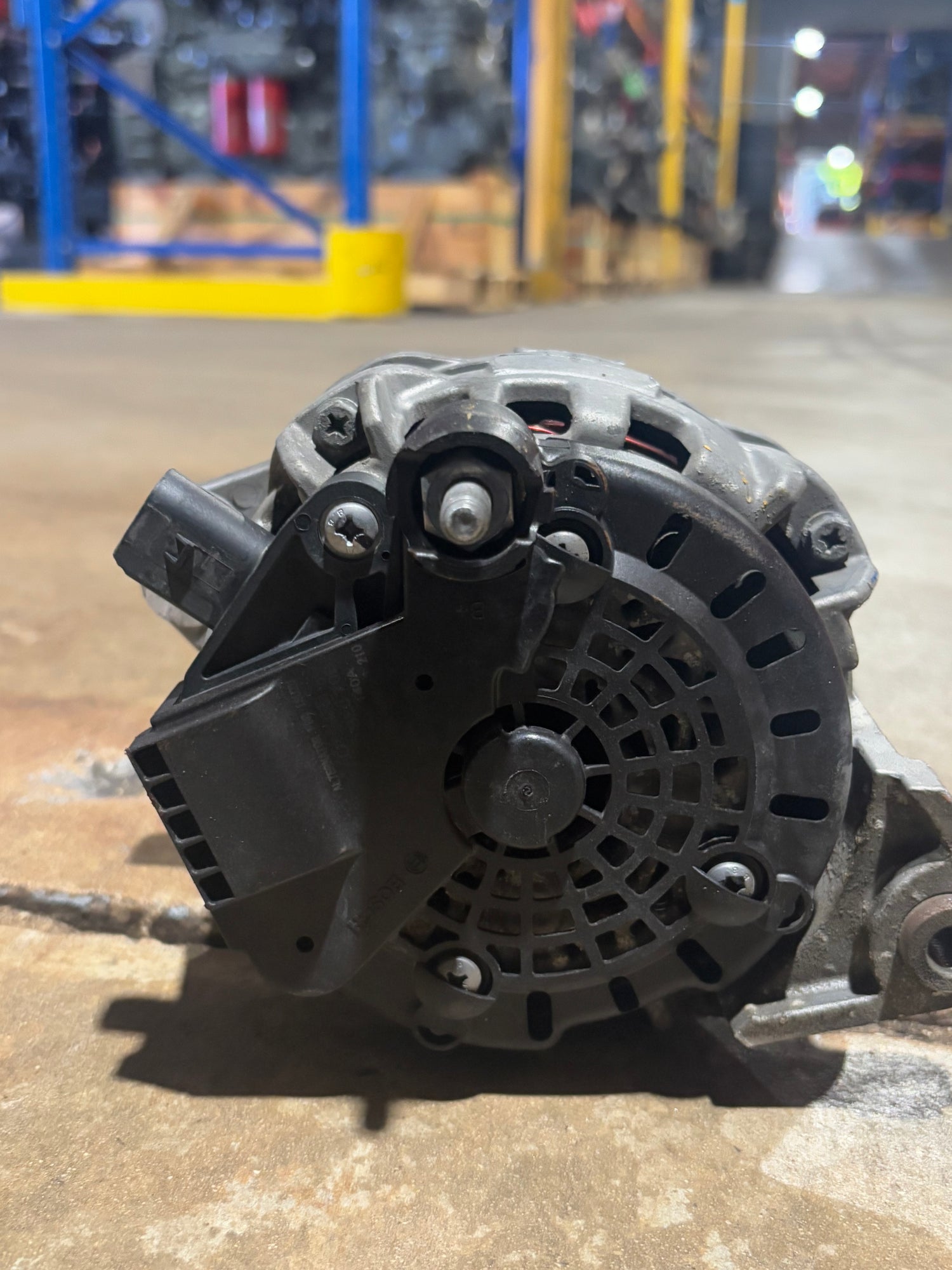 Bosch Isuzu OEM Alternator 8982486210 14V 140Amps