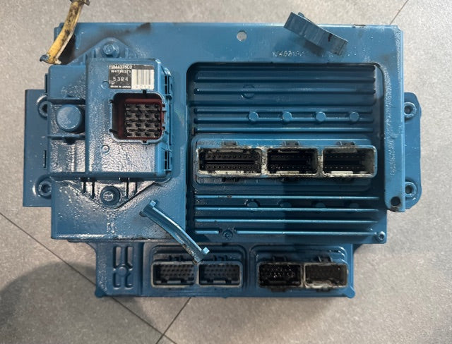 International DT466E Control Module ECM 1839368C1 4307211R09 1842443C95 EGR