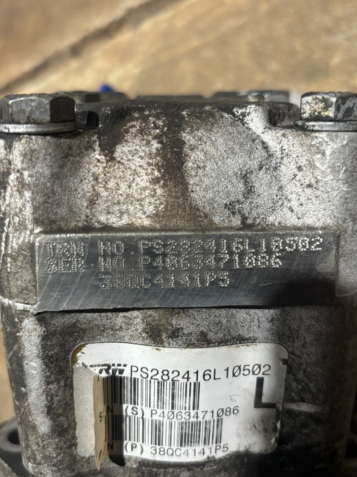 TRW OEM Power Steering Pump off Mack Engine 38QC4141P5 PS282416L10502