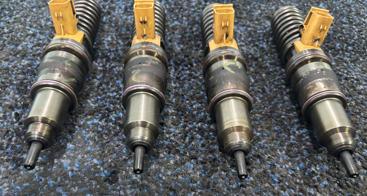 Core Mack Volvo Diesel Engine Fuel Injector 21457950 21554442 21246331