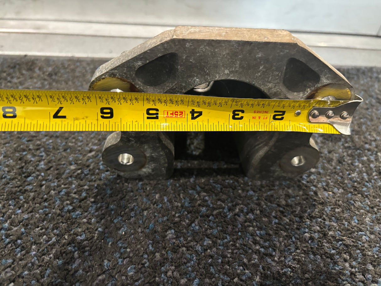 Isuzu 6HK1 OEM Diesel Engine Motor Mount