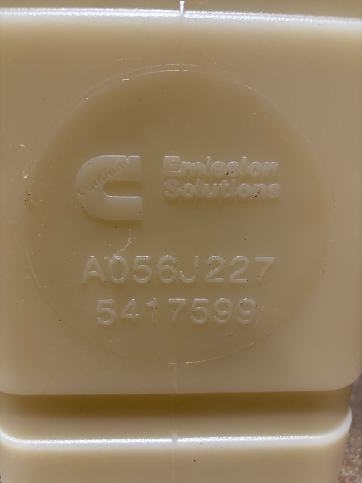 Cummins 6.7L Tier 4 OEM Diesel Engine Exhuast Fluid Tank 5417599 A056J227