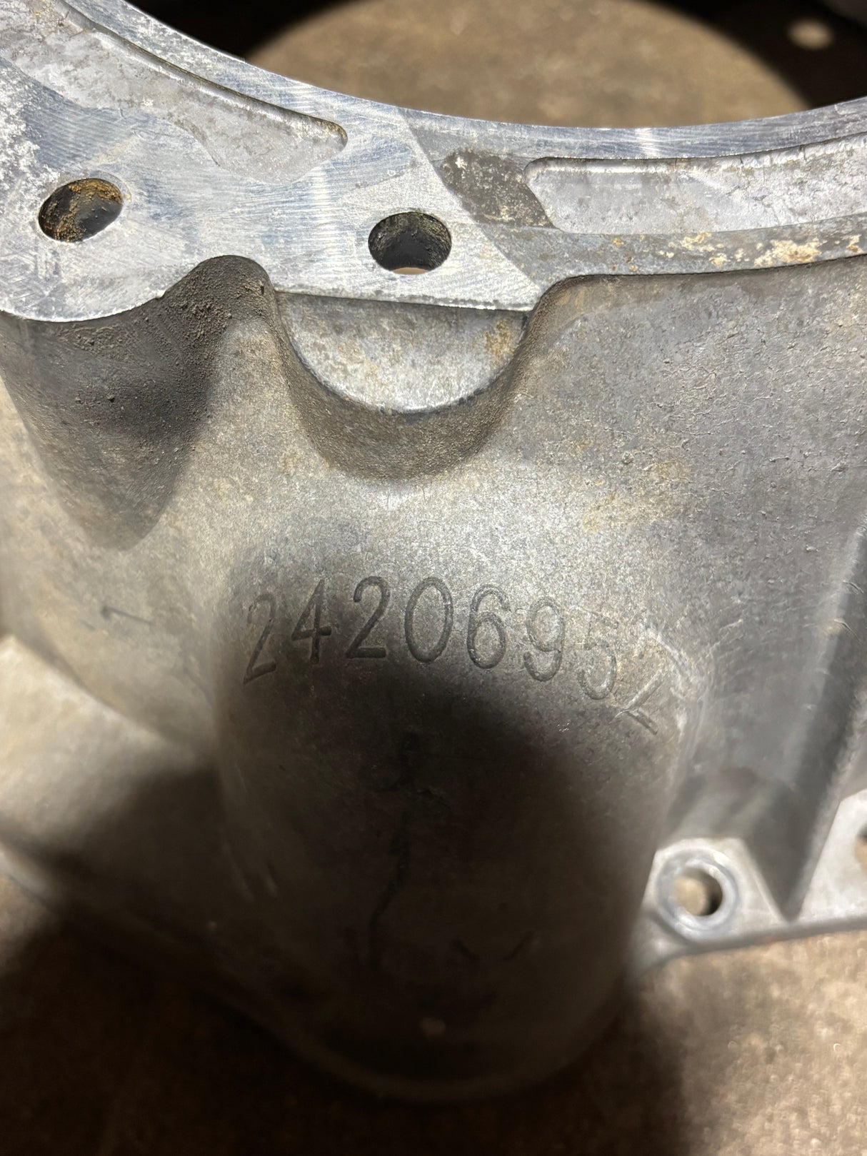 General Motor Transmission Bellhousing for 4L60E 4L65E 4L70E 24206952