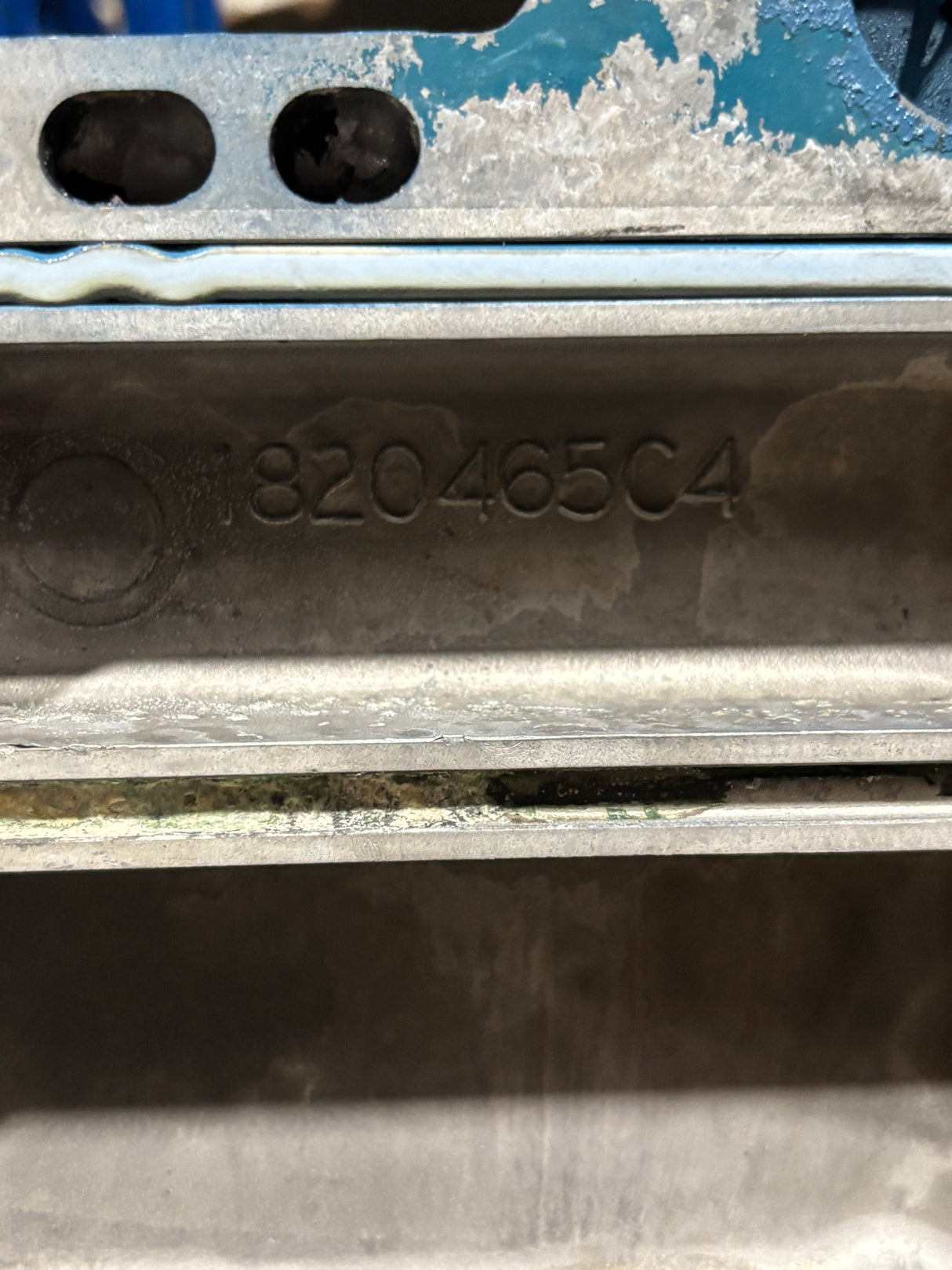 International DT466E DT530E Front Timing Cover with Oil Pump 1820465C4 1827851C1 1830468C1