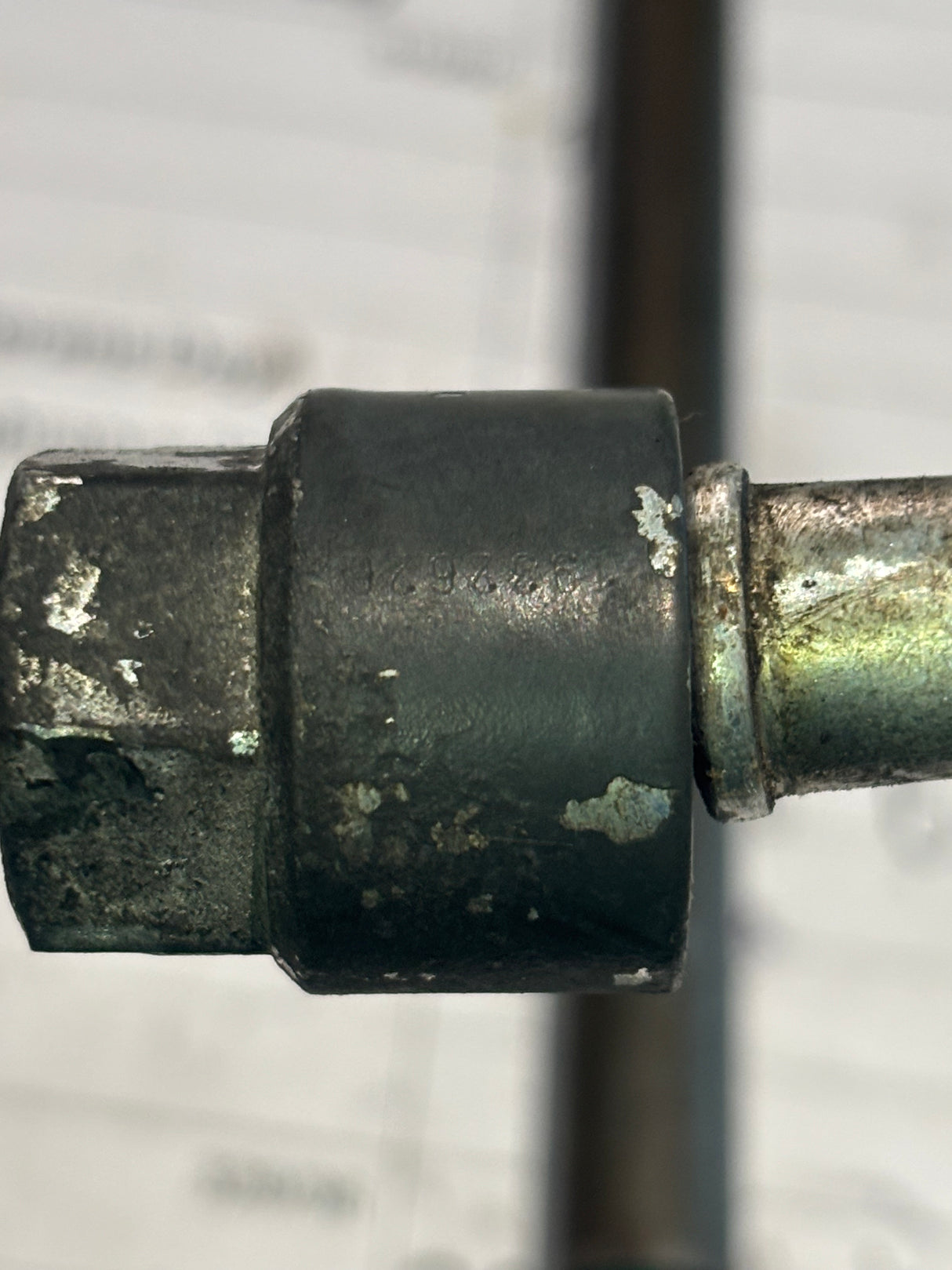 Paccar MX-13 OEM Diesel Engine Fuel Injector Line 1932626