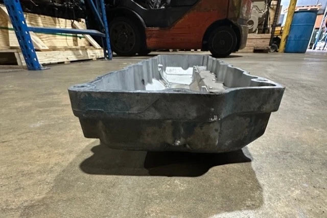 International DT466E Diesel Engine EGR Valve Cover, 1842336C2