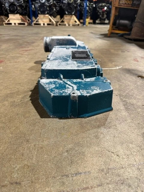 International DT466E Diesel Engine Valve Cover, 1827895C2