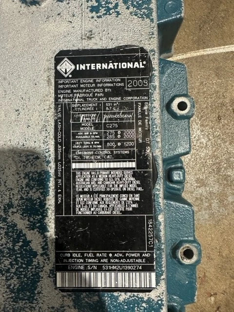 International DT466E Diesel Engine Valve Cover, 1827895C2