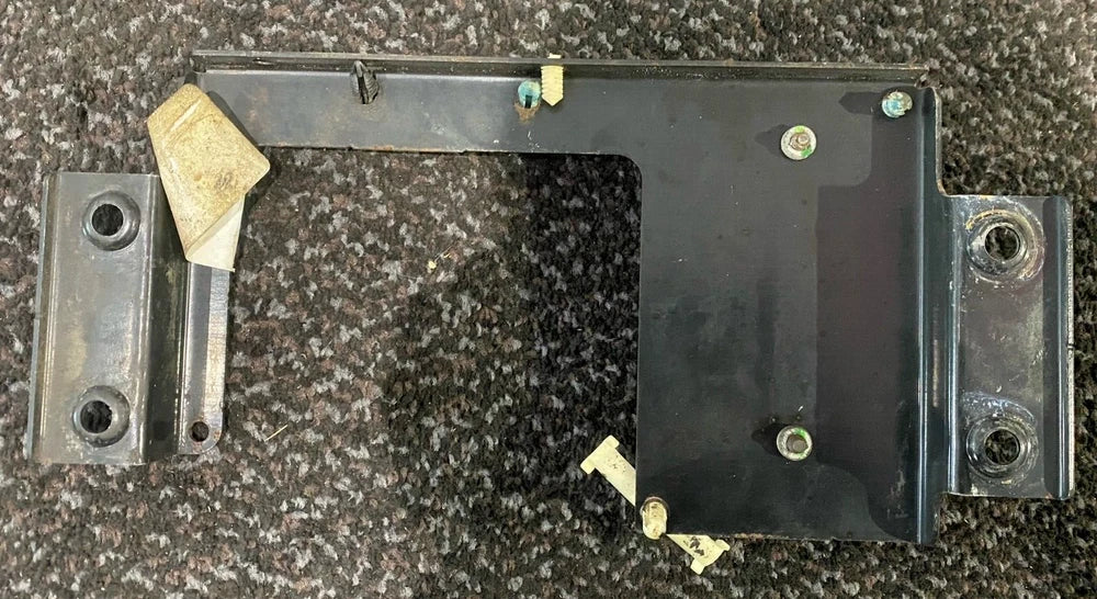 International DT466E EGR Valve with Mounting Bracket, 1844375C2, 1845315C2