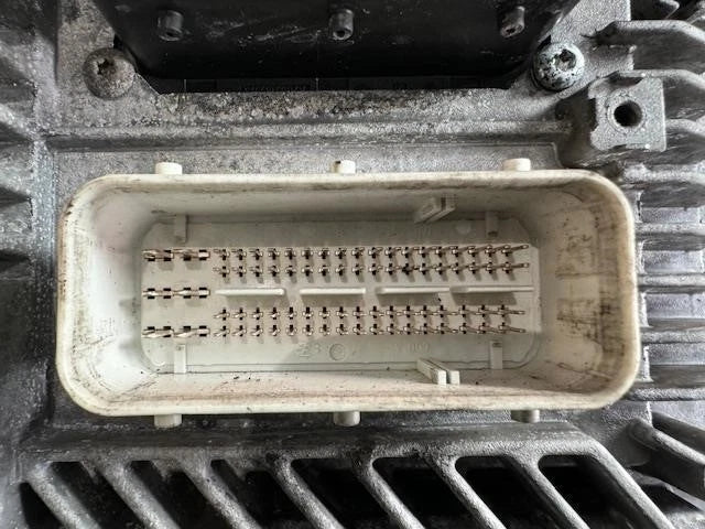 International Maxxforce 9 OEM Engine Control Module ECM ECU 1883086C93