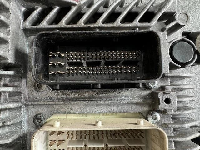 International Maxxforce 9 OEM Engine Control Module ECM ECU 1883086C93