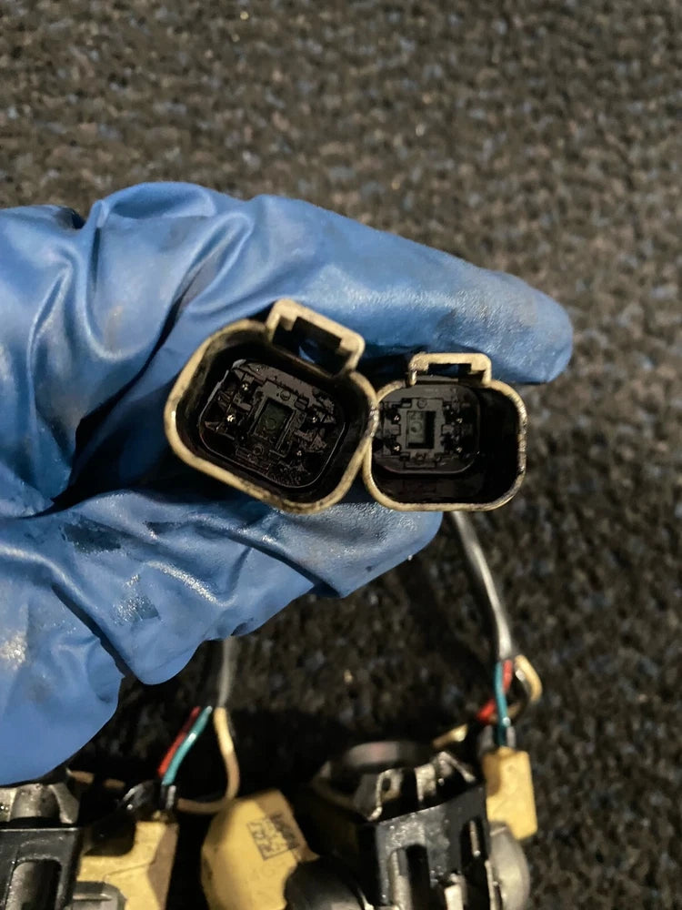 International Maxxforce DT Diesel Engine Fuel Injectors 4G5010715