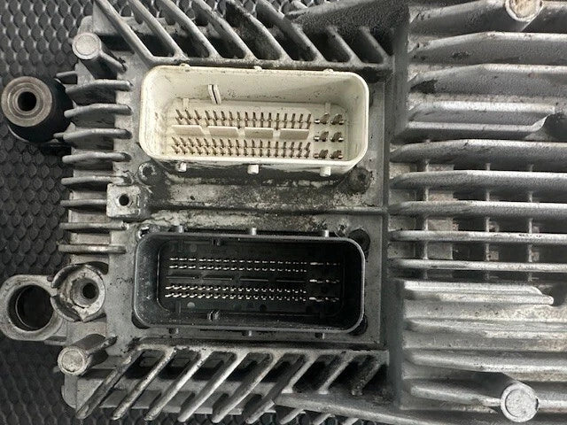 International Maxxforce DT Engine Control Module ECM ECU 1883086C91