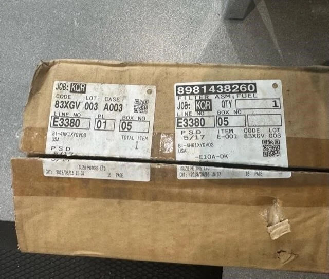 Isuzu 4HK1 Diesel Engine Fuel Filter Assembly 8981438260