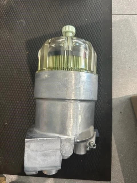 Isuzu 4HK1 Diesel Engine Fuel Filter Assembly 8981438260