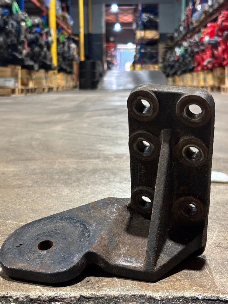 Isuzu 6HK1 Diesel Engine Mount from Isuzu FTR GMC W6500 Truck 18988713