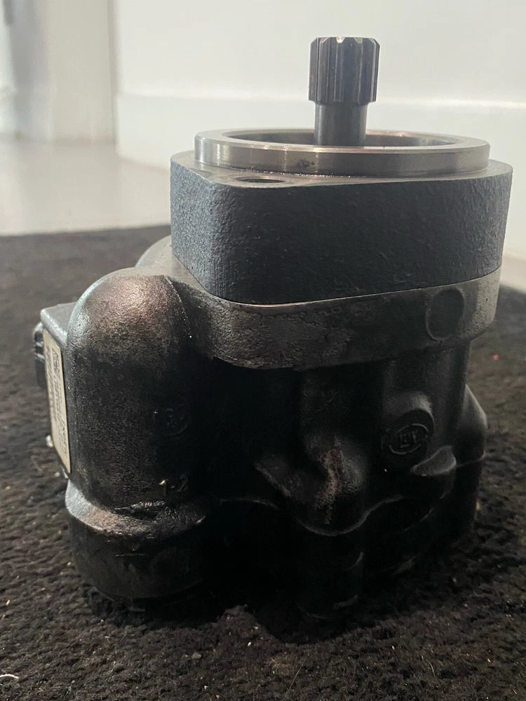 Ixetic LF183 Power Steering Pump off International DT466E 3836058C91, LH2115912