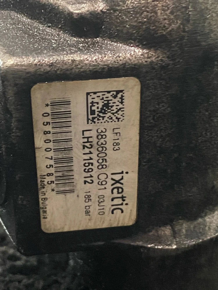 Ixetic LF183 Power Steering Pump off International DT466E 3836058C91, LH2115912