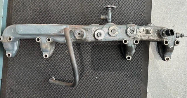 Mack AMI Diesel Engine Thermostat Housing Water Manifold 107GC571BM