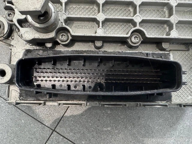 Mercedes-Benz OM460LA Engine Control Module ECM ECU A0044466740