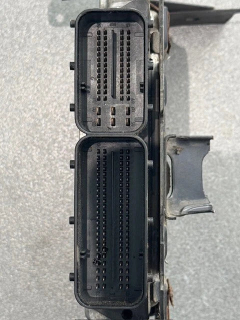 Mercedes-Benz OM647LA Engine Control Module ECM ECU 0281012198 A6471532879