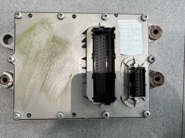 Mercedes Benz OM904LA Engine Control Module ECM ECU 0004467840