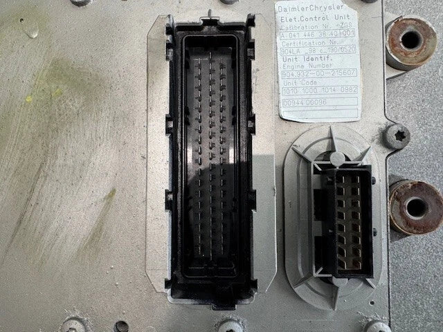 Mercedes Benz OM904LA Engine Control Module ECM ECU 0004467840