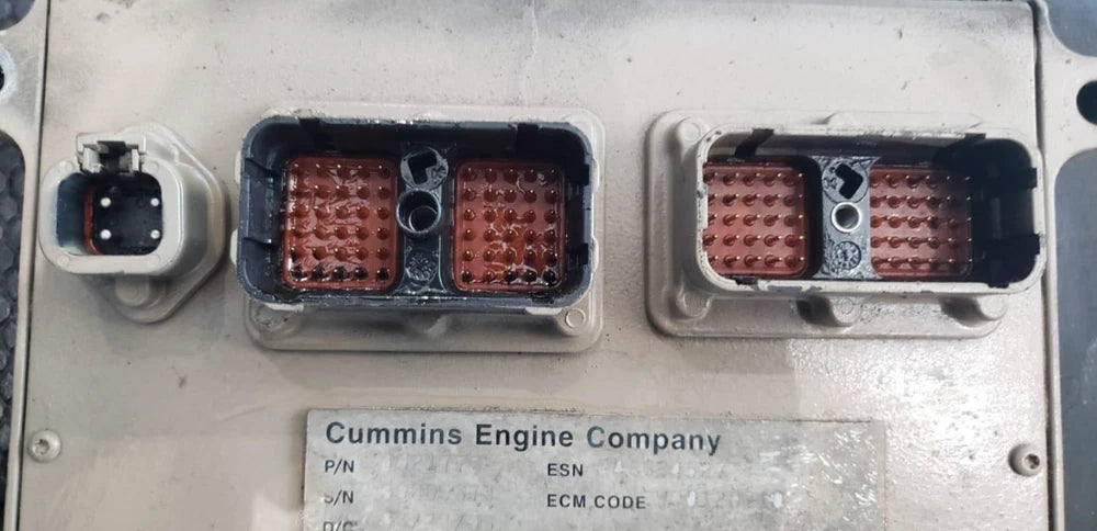 2006 Cummins OEM ISC Engine Control Module ECM ECU 4921776 4921797 3965159 CM850