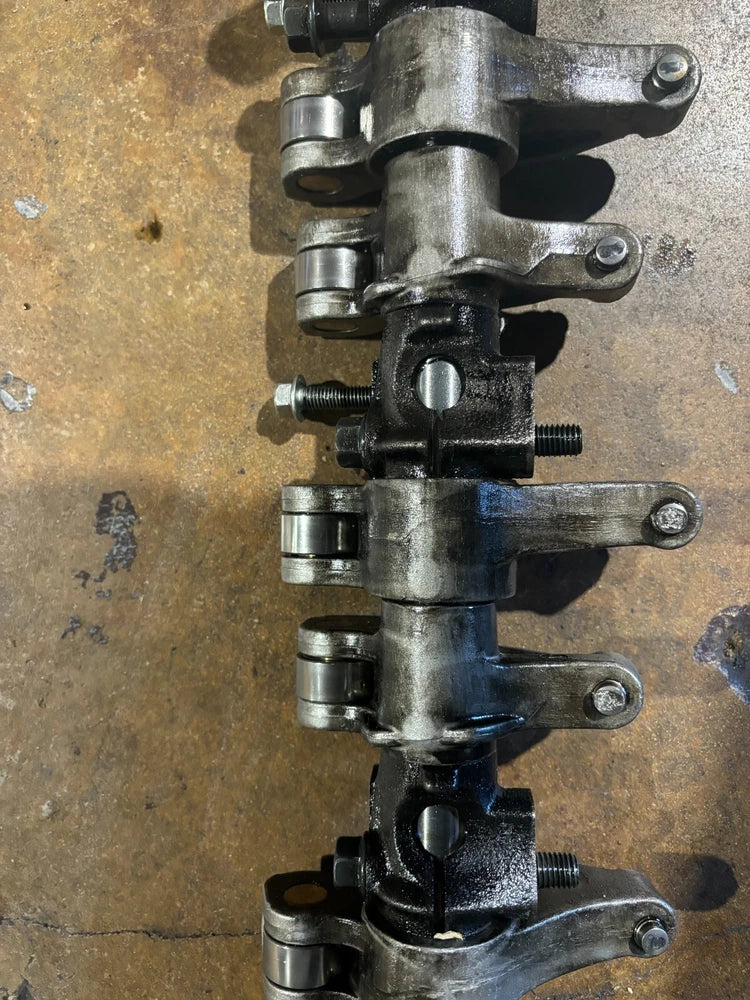 OEM 2006 Isuzu 6HK1 Diesel Engine EGR Model Rocker Arm Assembly