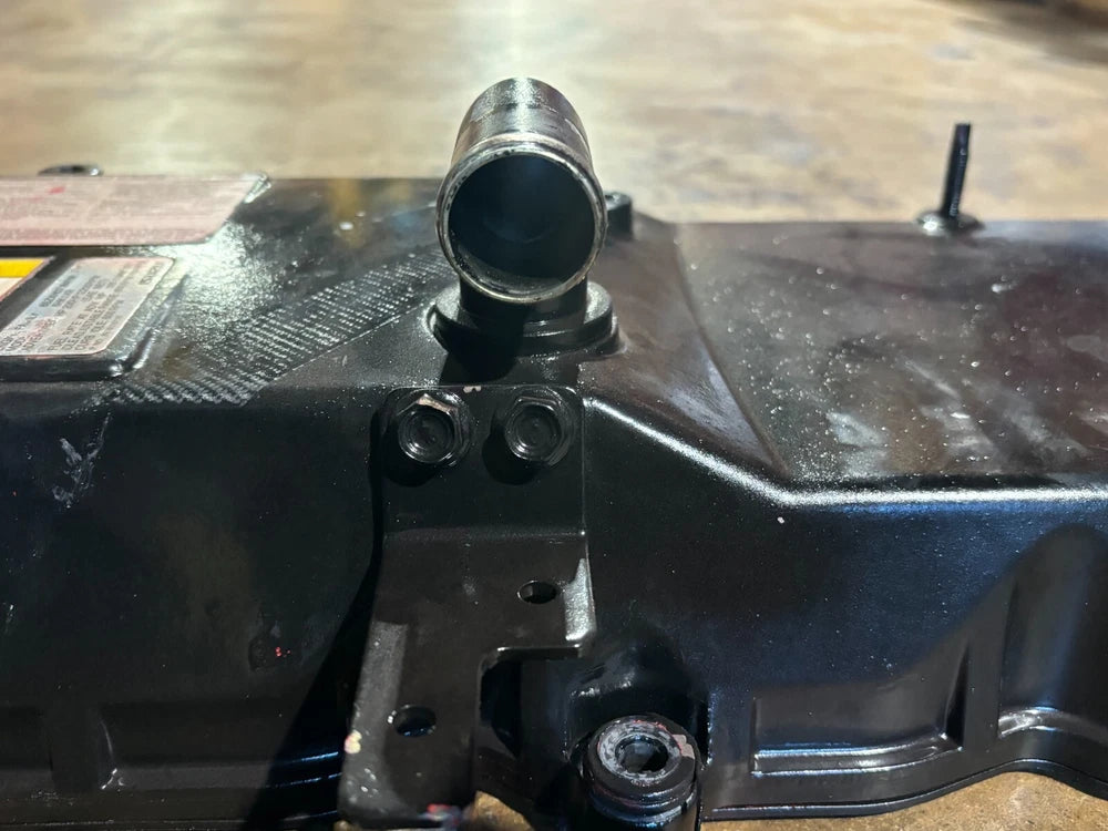 OEM 2006 Isuzu 6HK1 Diesel Engine Valve Cover EPA04