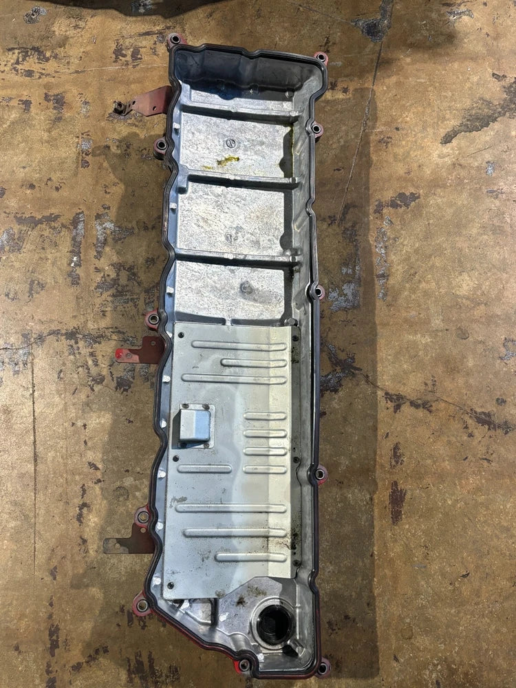 OEM 2006 Isuzu 6HK1 Diesel Engine Valve Cover EPA04