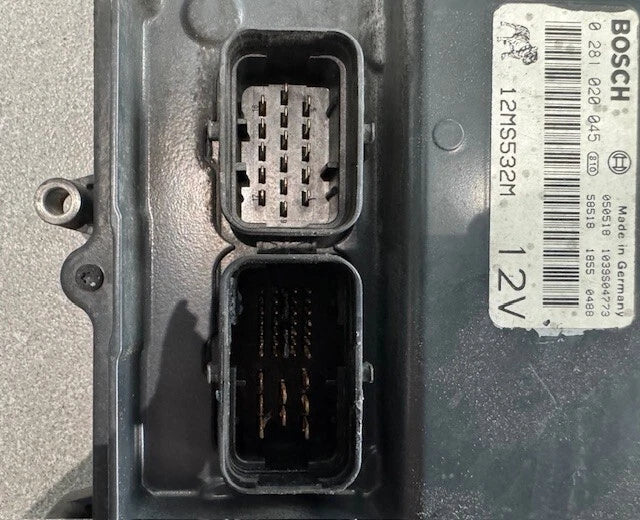 OEM 2006 Mack AC Diesel Engine Control Module ECM ECU 12MS532M 0281020045