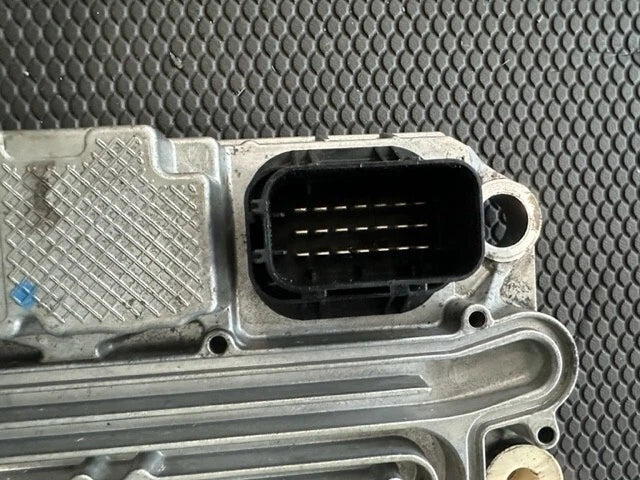 Detroit DD13 OEM Diesel Engine Control Module ECM ECU A0074463740