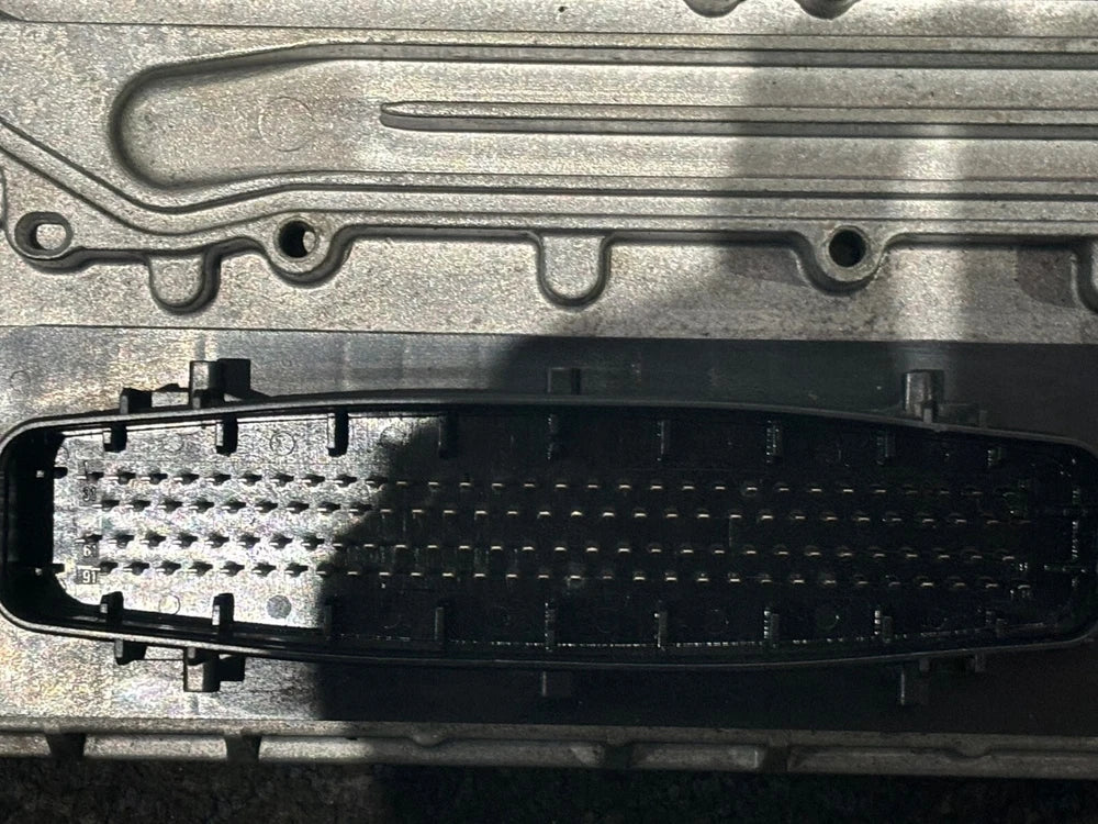 Detroit DD13 OEM Diesel Engine Control Module ECM ECU A0004466035