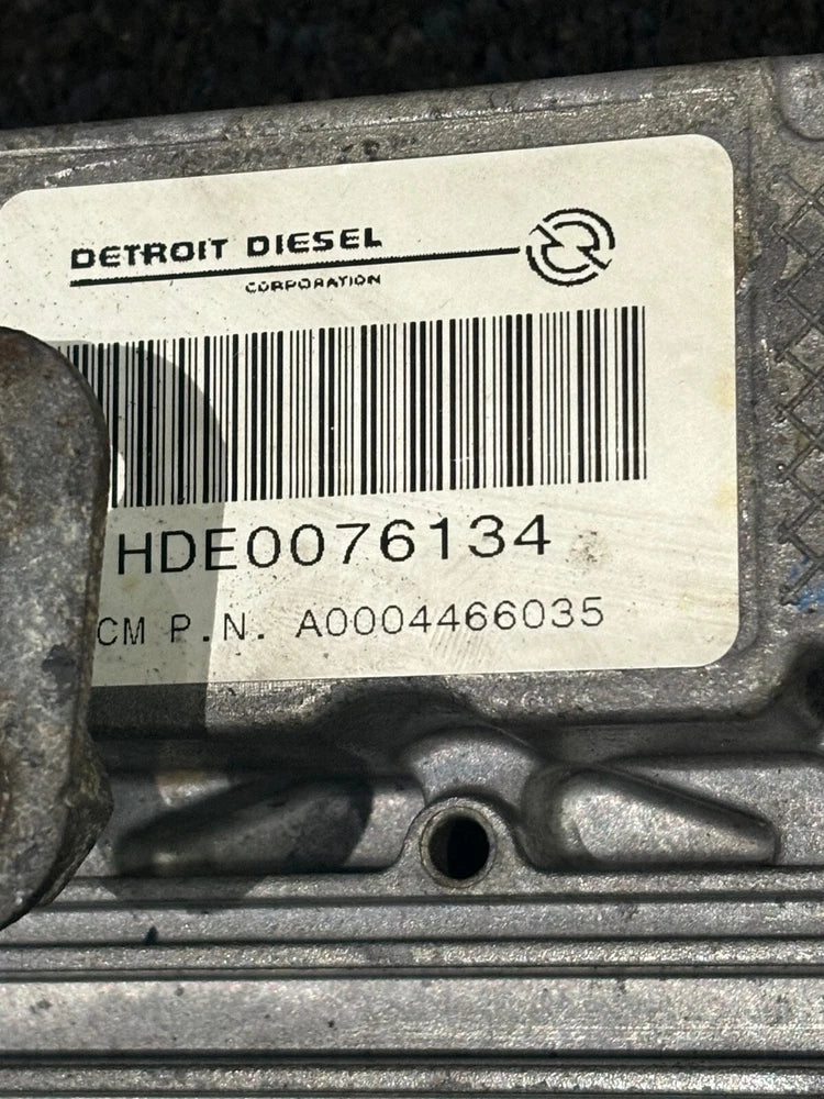 Detroit DD13 OEM Diesel Engine Control Module ECM ECU A0004466035
