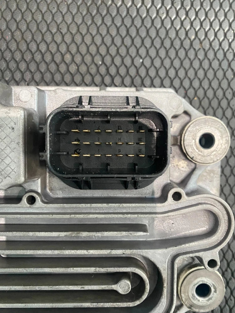 Detroit DD13 OEM Diesel Engine Control Module ECM ECU A0004467635