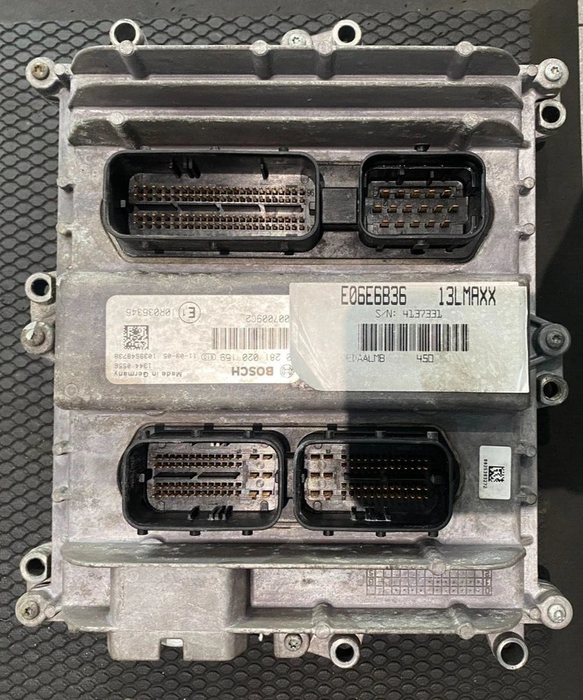 International Maxxforce 13 Engine Control Module ECM ECU 3007009C2