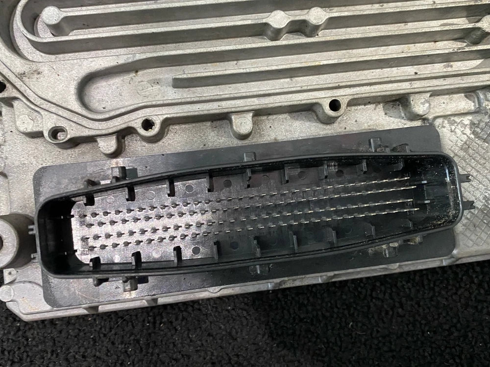 Detroit OEM DD13 Diesel Engine Control Module ECM ECU A0014462835